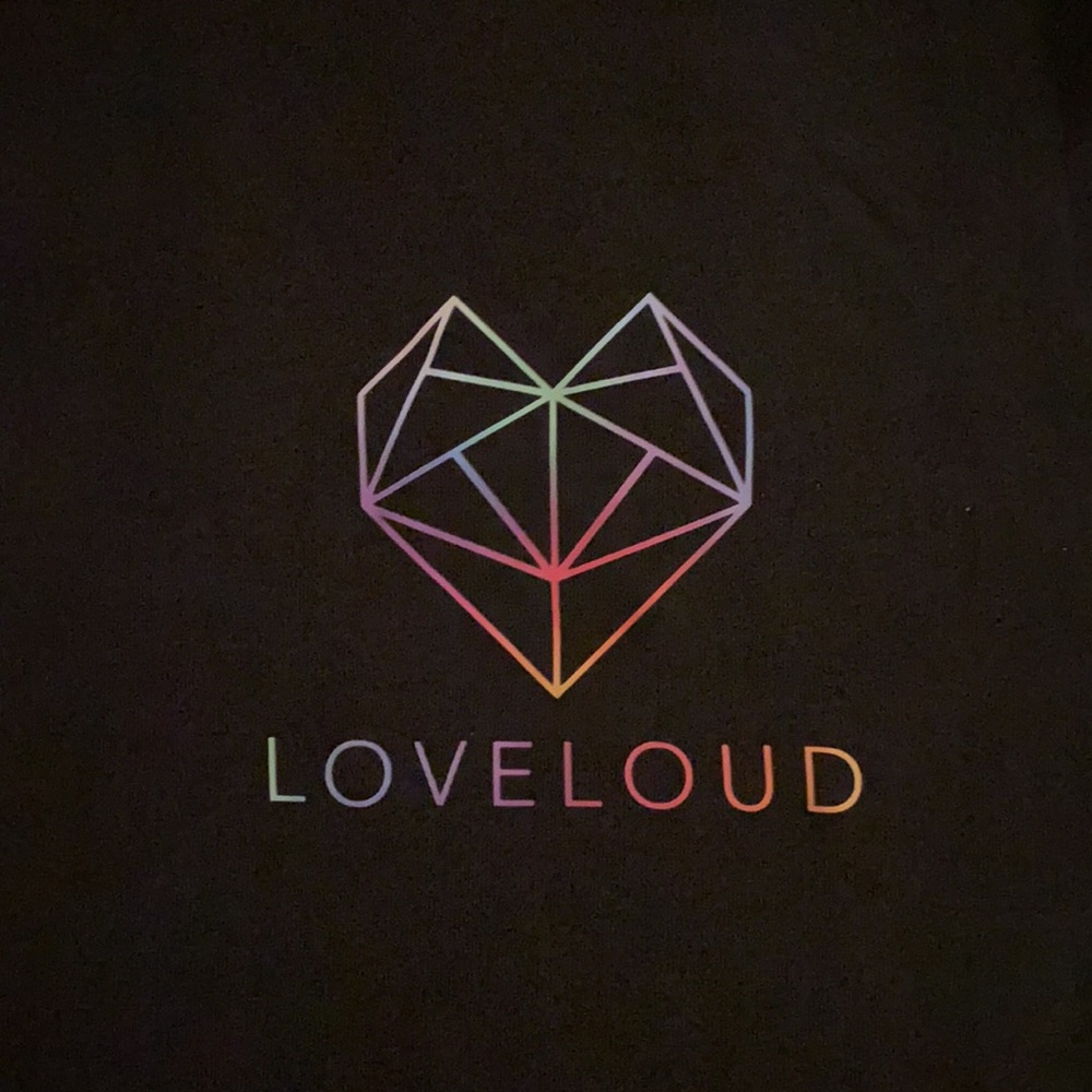 🌈 Lululemon 5 Year T Love Loud Rare New wot Lg M